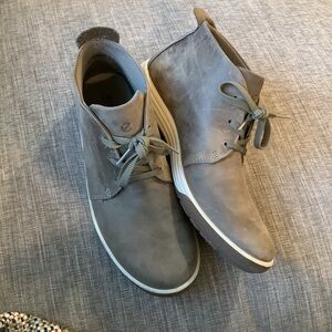 Women Ecco Chase high top sneakers size 41